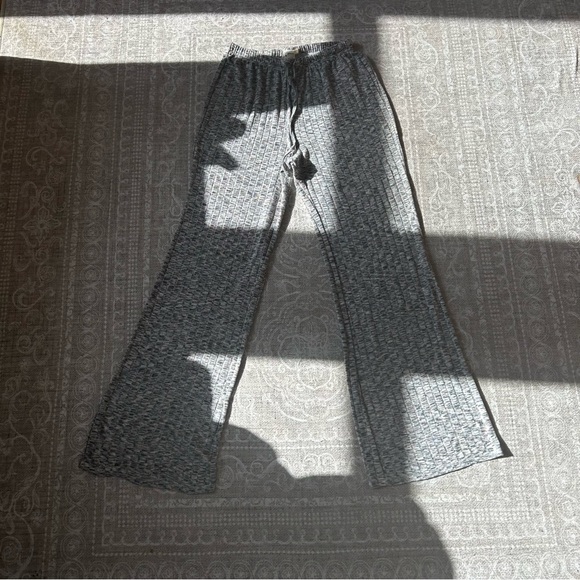 Flowing knit lounge pants - Picture 3 of 8